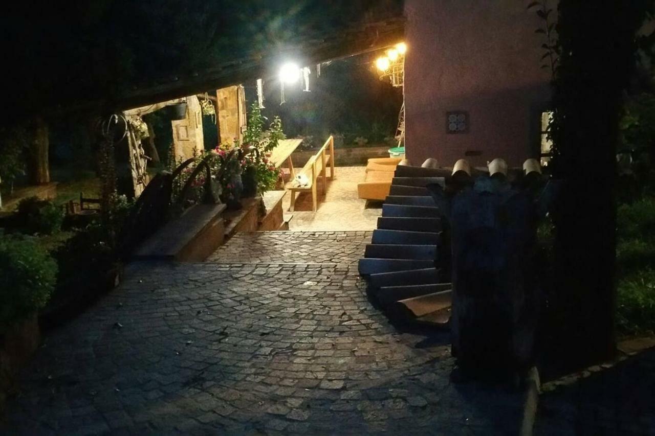 Piccolo Casale A "Le Moline" In Una Vera Fattoria Ветралла Экстерьер фото